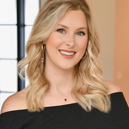 Victoria Fullbrook, Agent in  - Compass