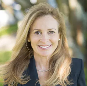 Robin Foster - Tahoe Estates Group, Agent in  - Compass