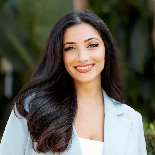 Shar Younan, Agent in  - Compass