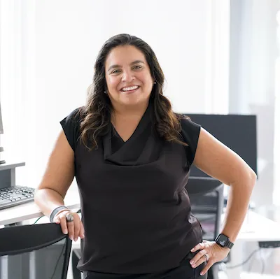 Giovanna Kennedy, Agent in  - Compass