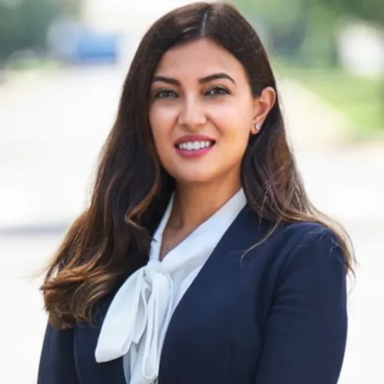 Janet Arklis, Agent in  - Compass