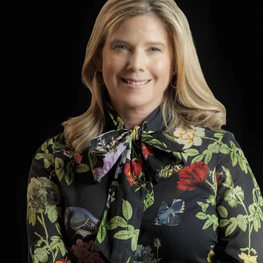 Laryn Callaway, Agent in  - Compass