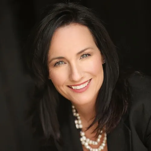 Sheila Gessler, Agent in  - Compass