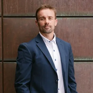 David Williams, Agent in  - Compass