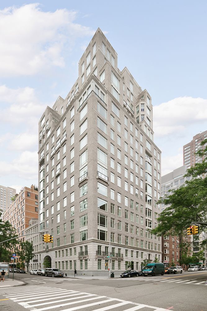 $6,070,000 | 20 E End Ave, Unit 5A | Upper East Side
