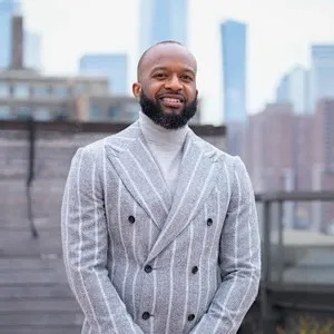 Jonathan Chandler, Agent in  - Compass