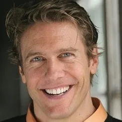 Kirt Kingzett, Agent in  - Compass