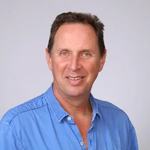 Bruce Whale, Agent in  - Compass