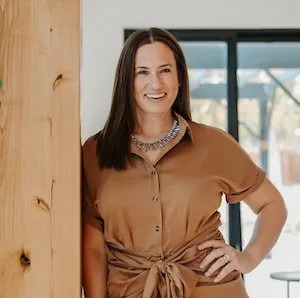 Sarah Clark, Agent in  - Compass