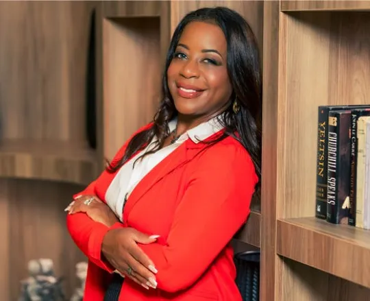 Jannett Marten, Agent in  - Compass