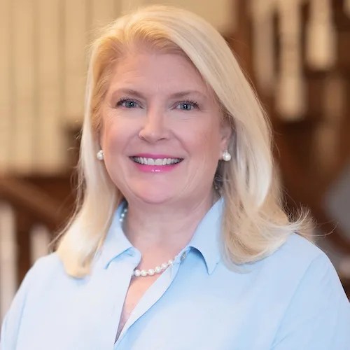 Brownyn Mcneese, Agent in  - Compass