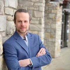 DJ Hohmeier, Agent in  - Compass