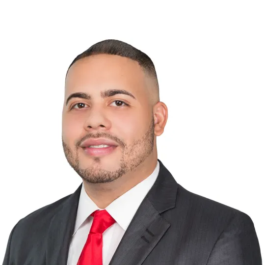 Felix Santos, MBA, Agent in  - Compass