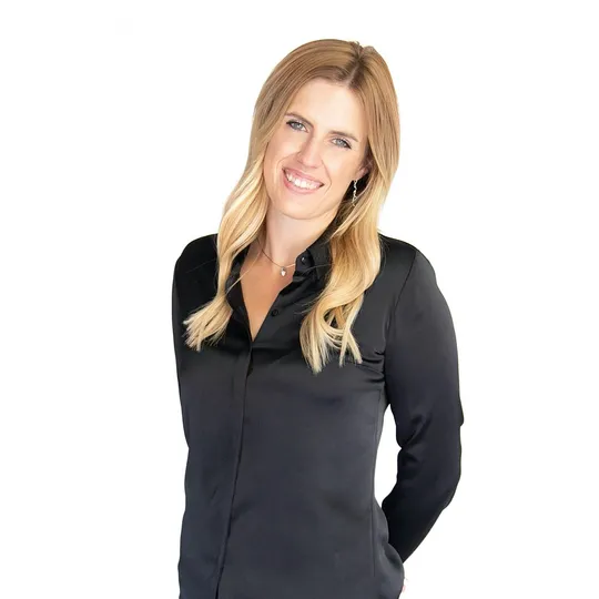 Brooke Bandemer, Agent in  - Compass