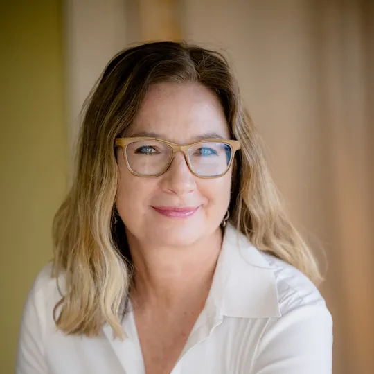 Stefani Zellmer, Agent in  - Compass