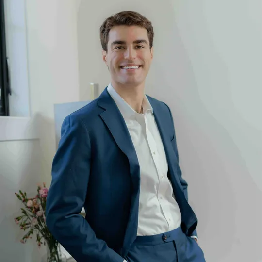 Diego Sito, Agent in  - Compass