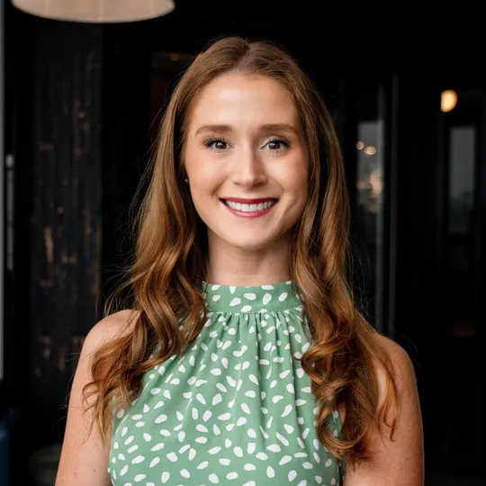 Kristin Donohue, Agent in  - Compass