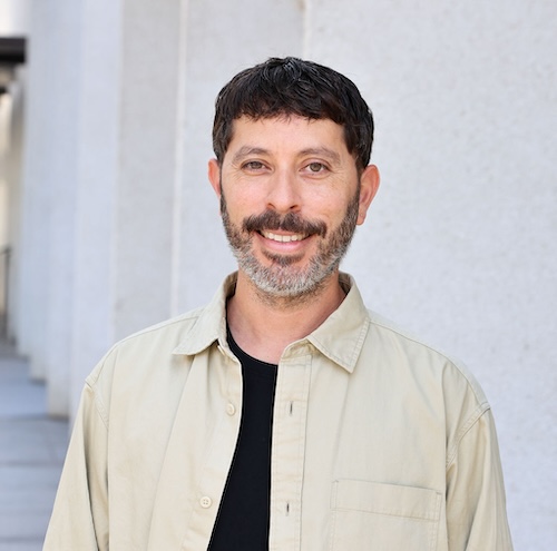 Headshot of Erik Jimenez