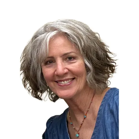 Dottie Turiano, Agent in  - Compass