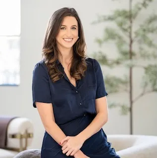 Rachel Anthony, Agent in  - Compass