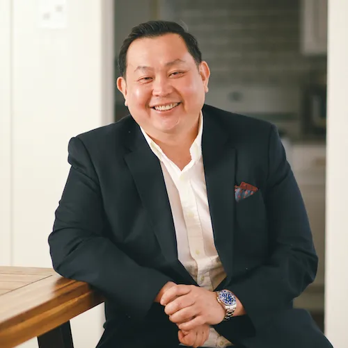 Vinh Tran, Agent in  - Compass