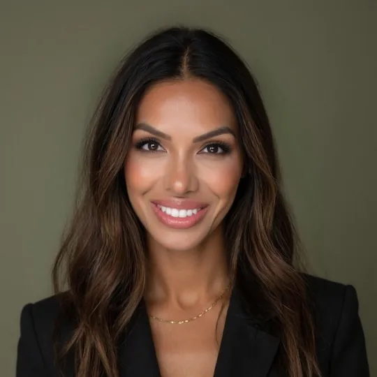 Michelle Mariacher, Agent in  - Compass