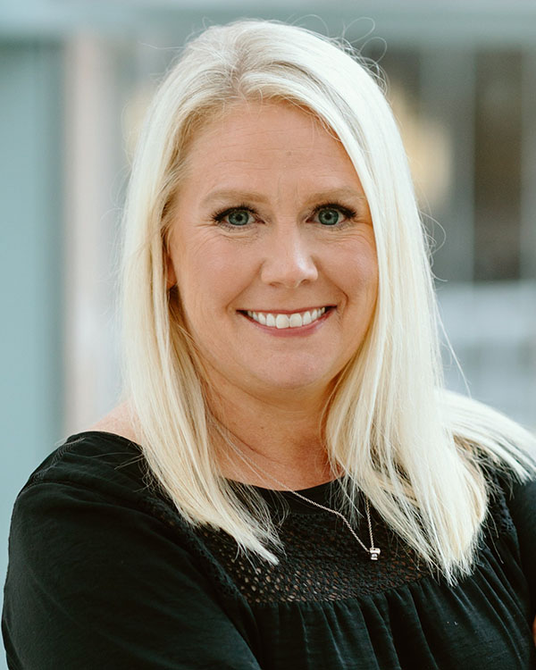 Headshot of Rachael Burt