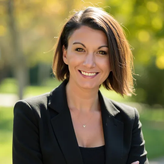 Jamie Ross, Agent in  - Compass