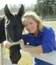 Camille Harlin, Agent in  - Compass