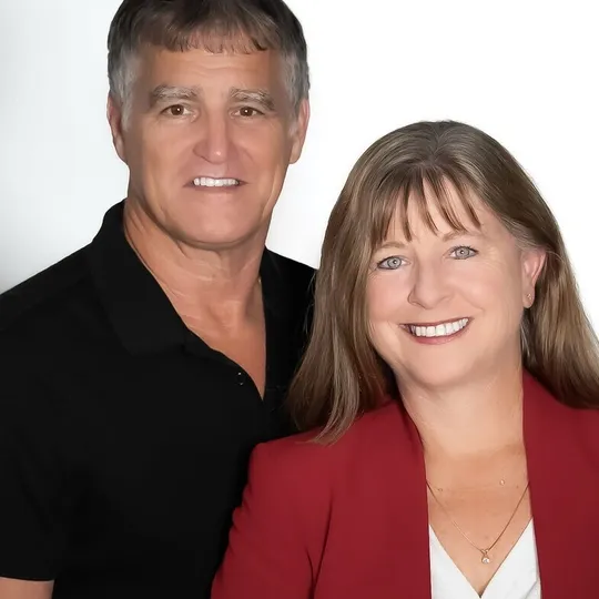 Pam Puckett, Agent in  - Compass