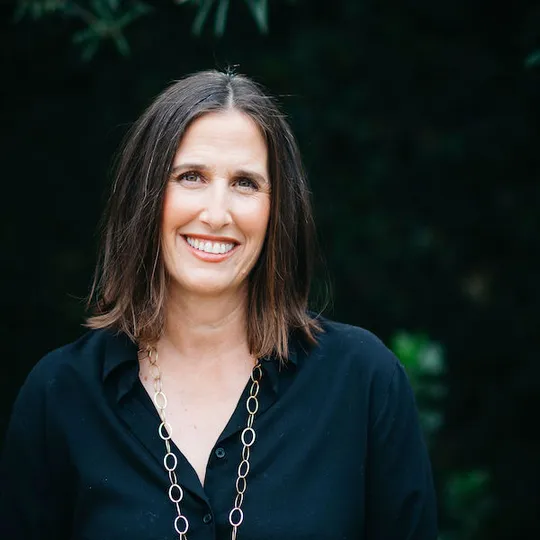 Claire Burns, Agent in  - Compass