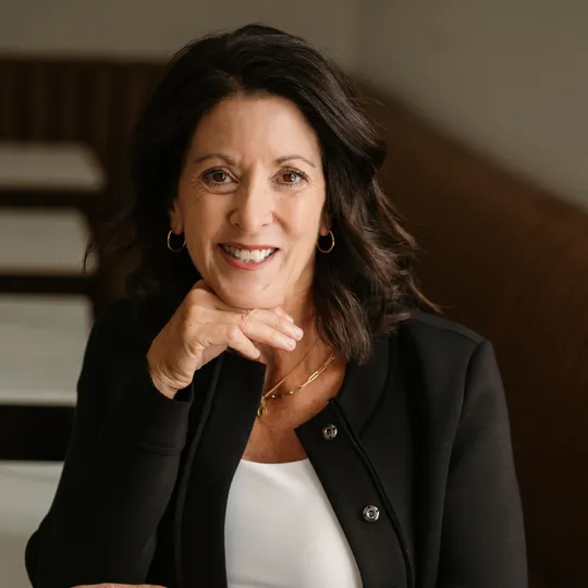 Samantha Dardano, Agent in  - Compass