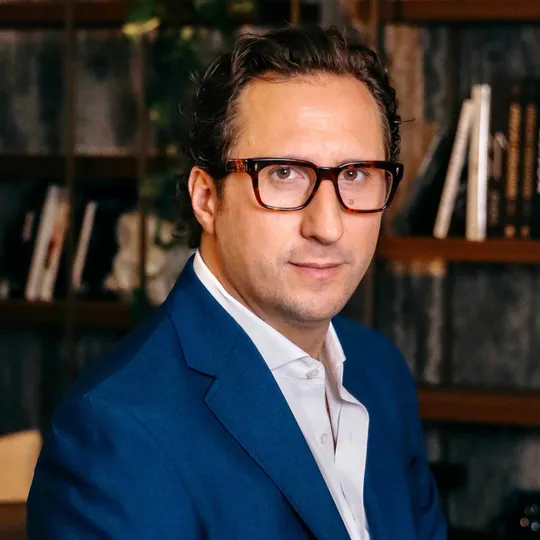 Angelo Fierro, Agent in  - Compass