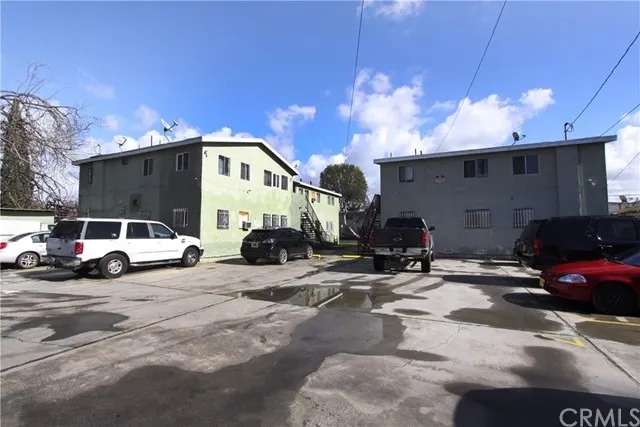 10007 Grape St, Los Angeles, CA