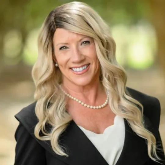 Tammy Pujol, Agent in  - Compass