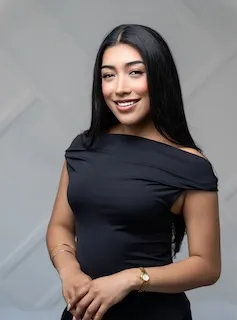 Vanessa Carmona, Agent in  - Compass