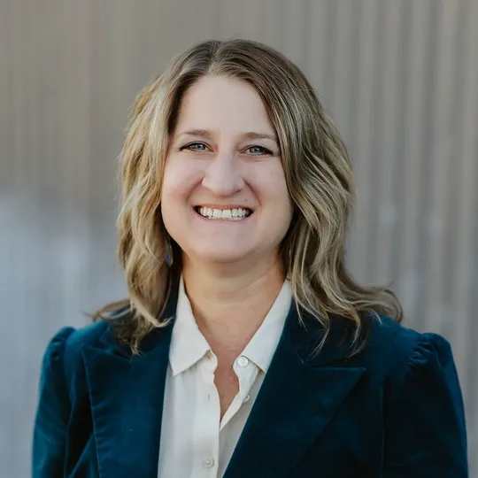 Megan Hixon, Agent in  - Compass