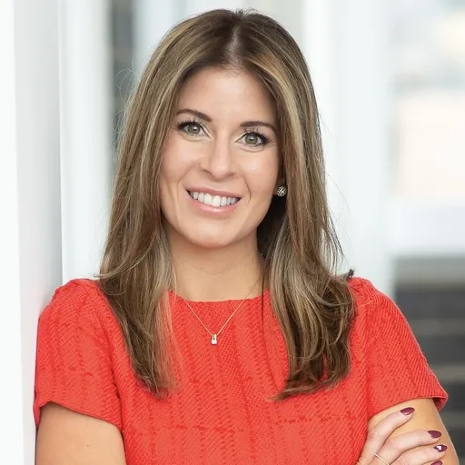 Ashley Donat, Agent in  - Compass