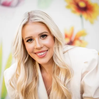 Nataleigh Riner, Agent in  - Compass