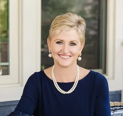 Deborah Hess, Agent in  - Compass