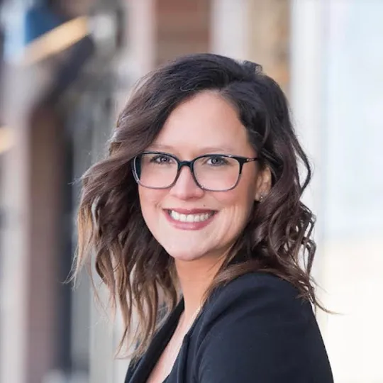 Amanda Chatel, Agent in  - Compass