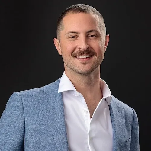 Zachary Biggs, Agent in  - Compass