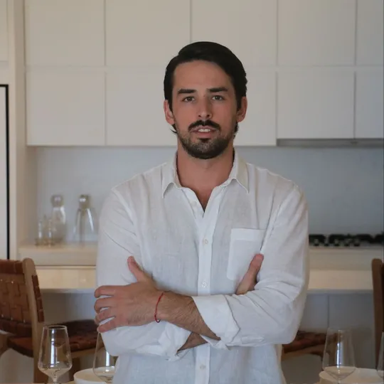 Marcello Alonso, Agent in  - Compass