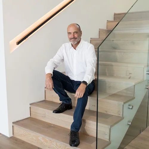 Thomas Moran, Agent in  - Compass