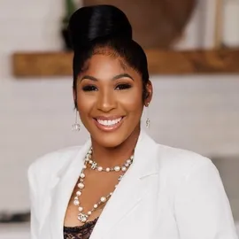 Regina Baker, Agent in  - Compass
