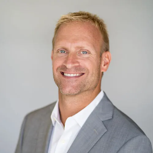 Josh Worth, Agent in  - Compass