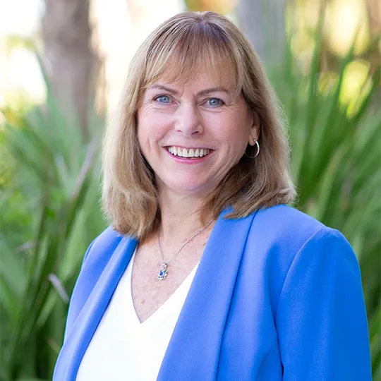 Joanne Sintic, Agent in  - Compass