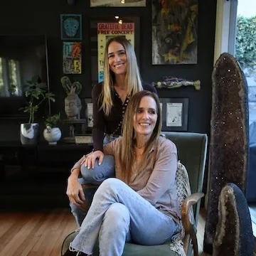 Very Fine House, Agent in  - Compass