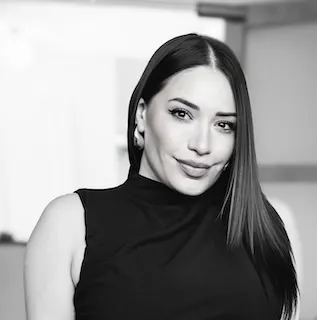 Lizeth Rojas, Agent in  - Compass