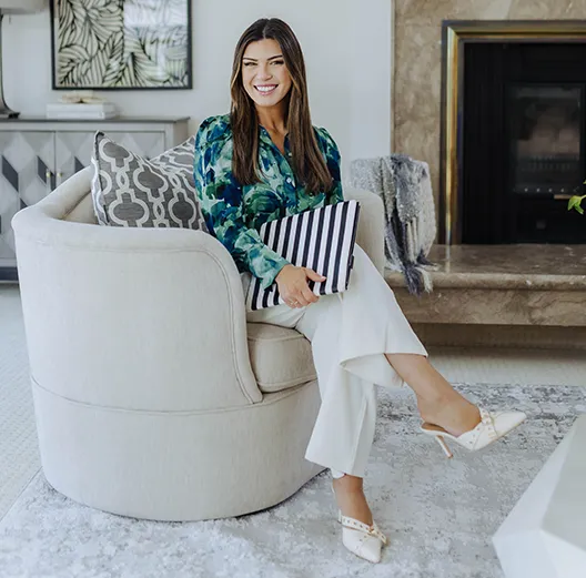 Jessica Bermea, Agent in  - Compass